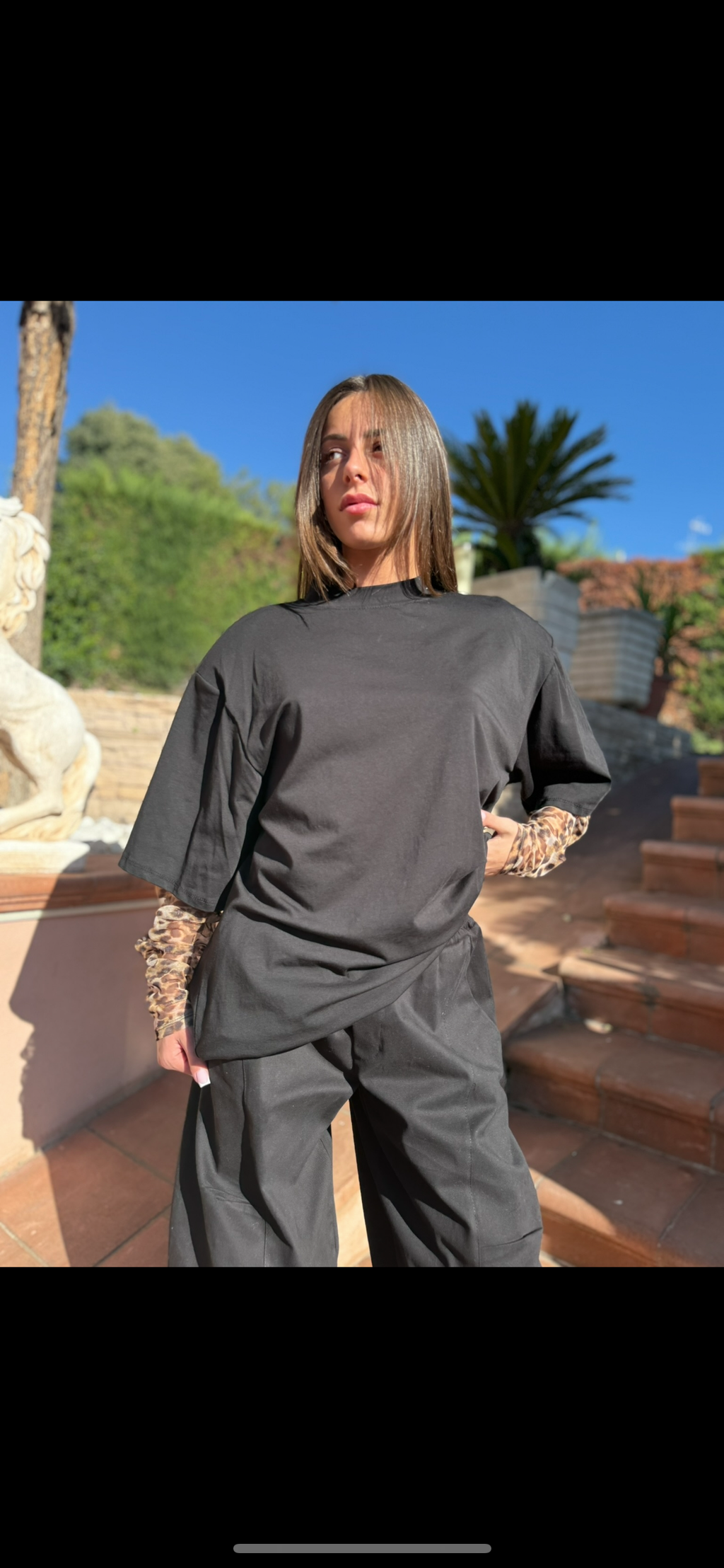 T-SHIRT OVER MANICA MACULATA